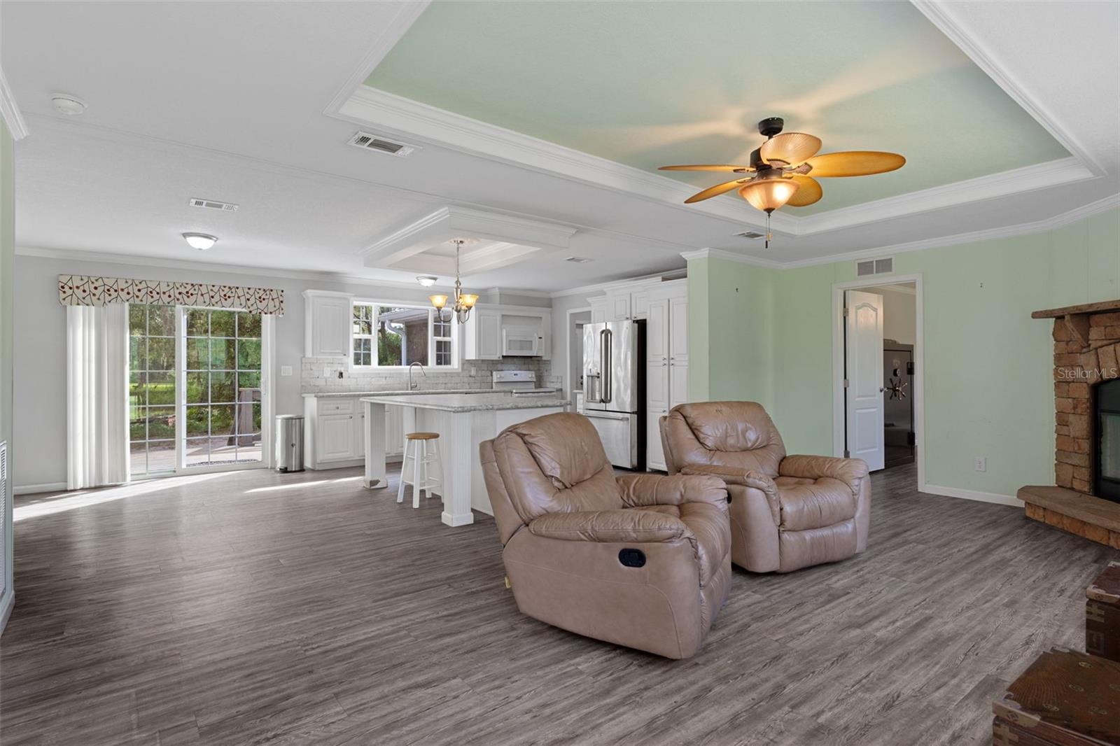 16344 PLATINUM DR