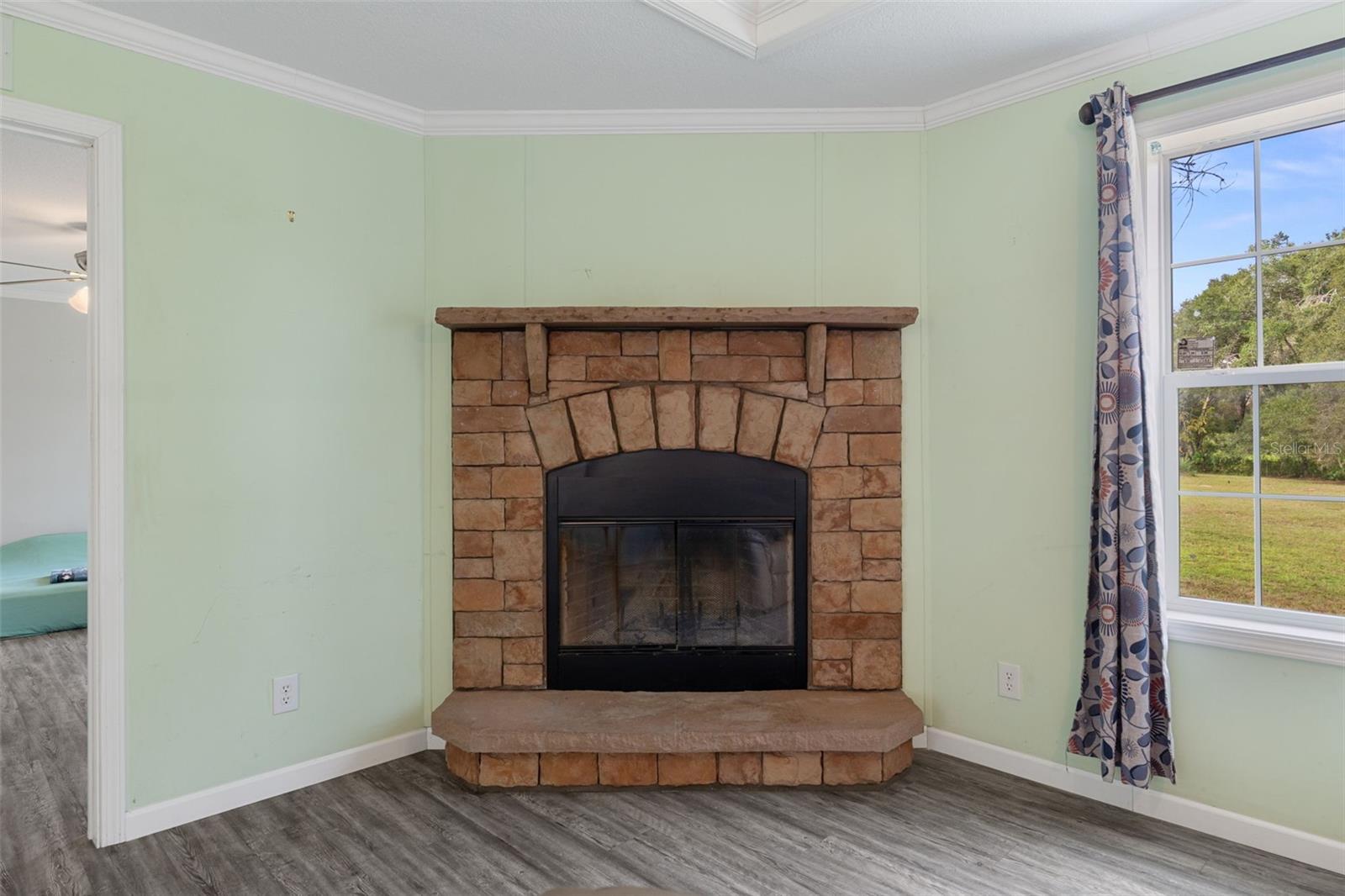 16344 PLATINUM DR