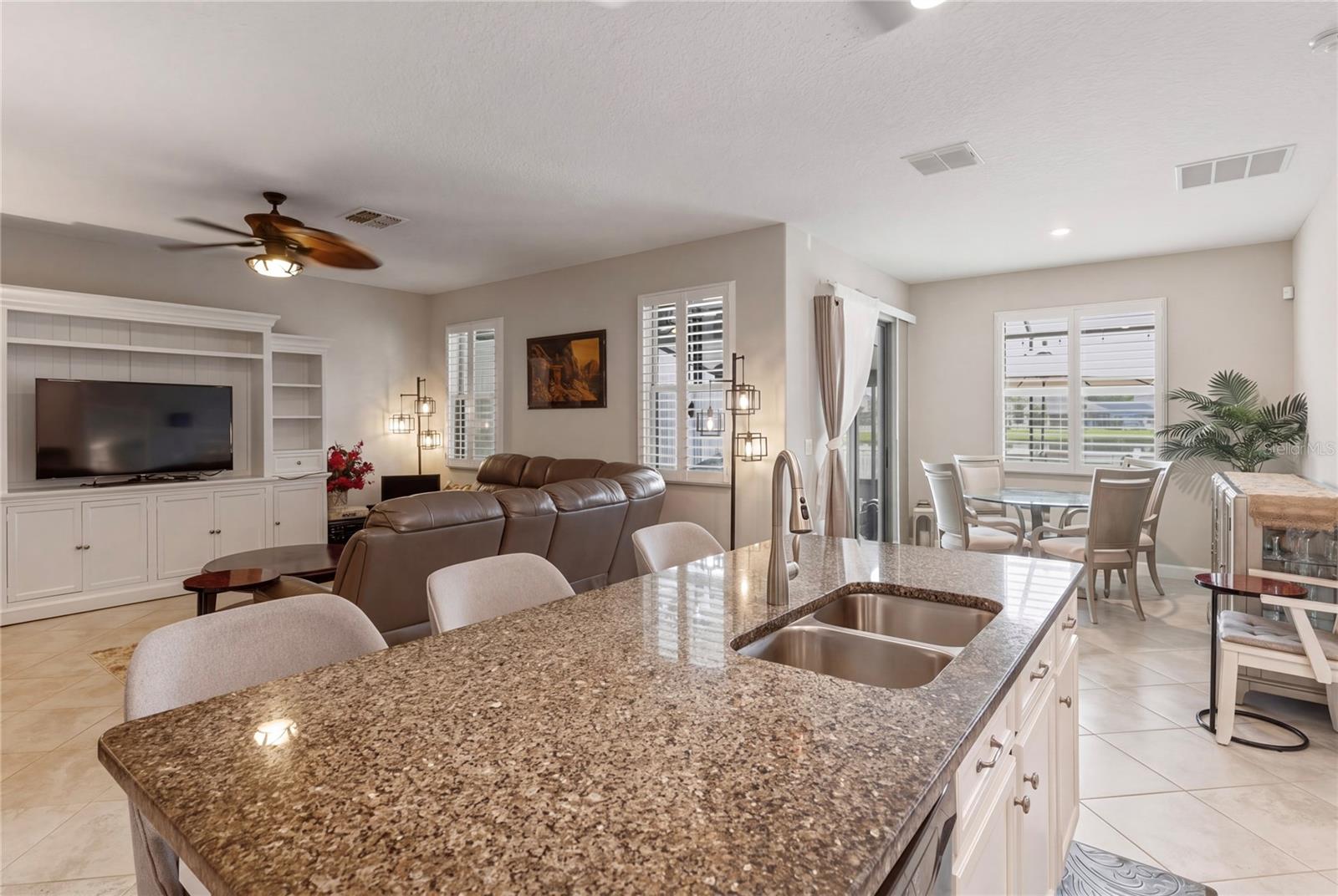 8888 SHADYSIDE LN
