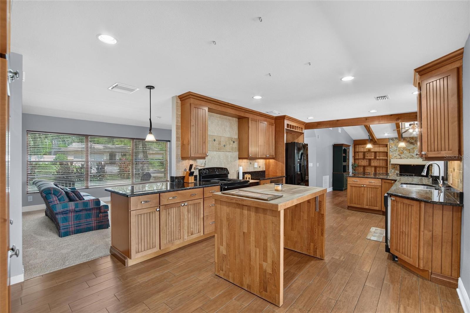 3038 WISTER CIR