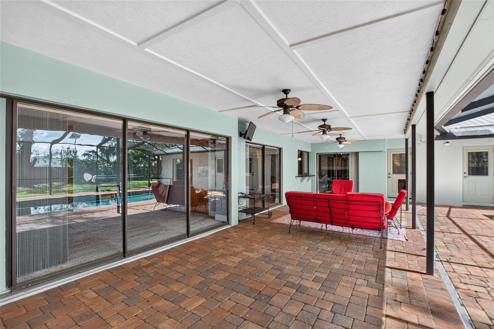 3038 WISTER CIR