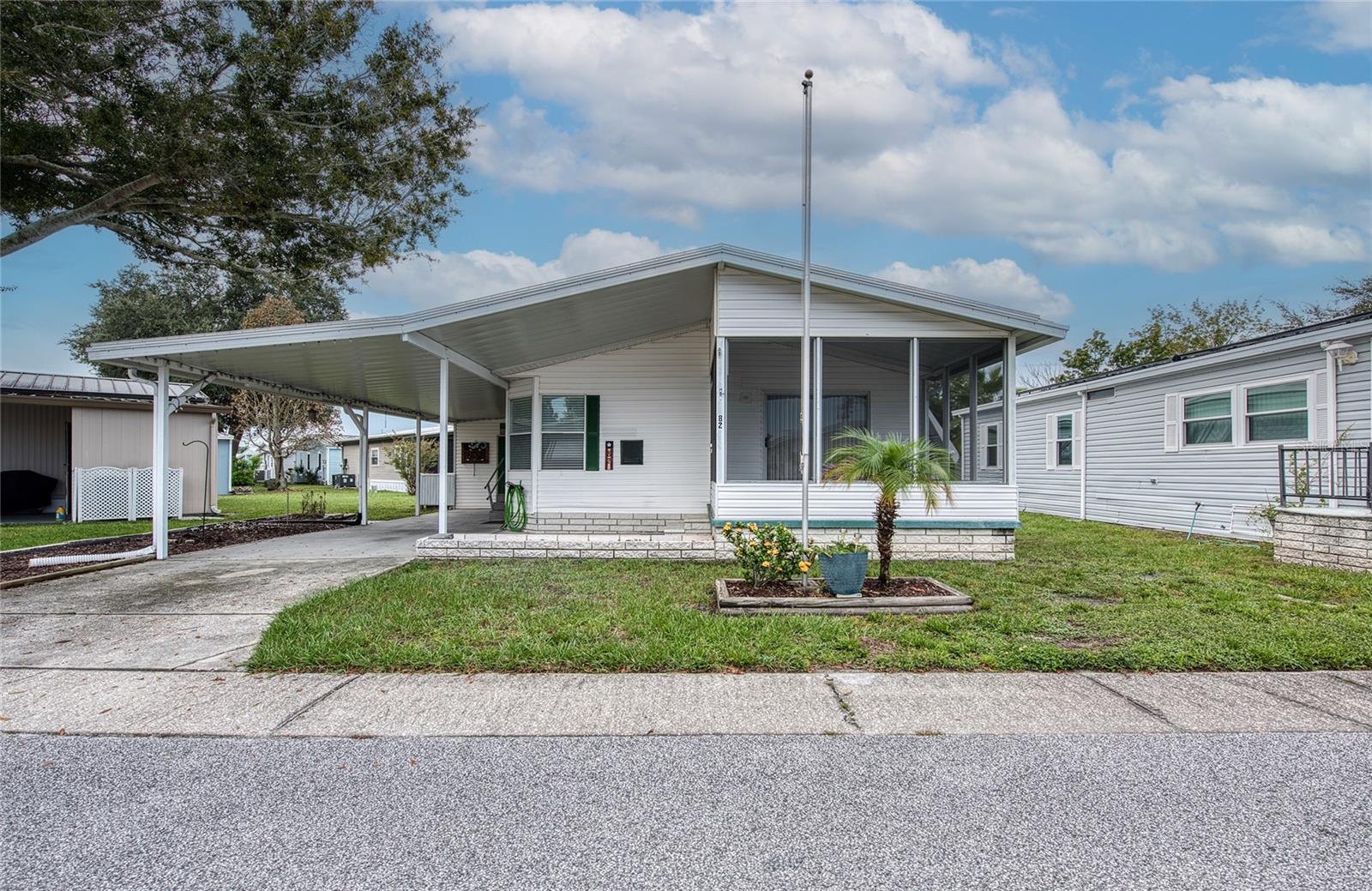 82 Pelican Dr N, Oldsmar