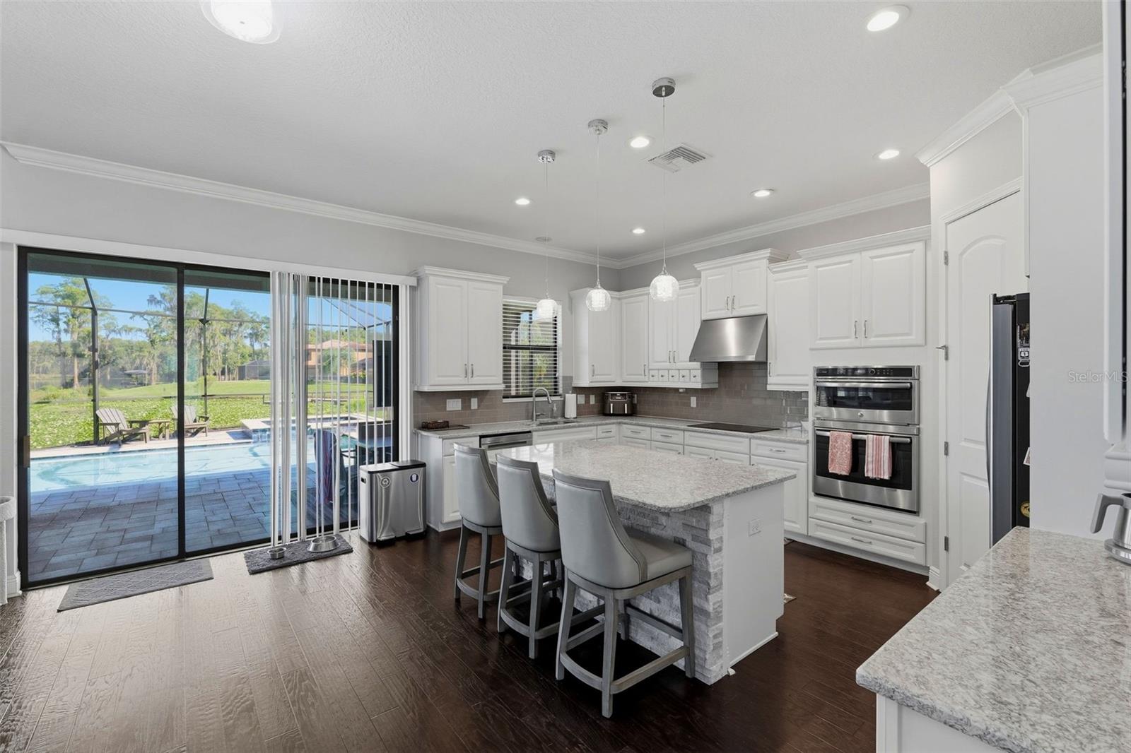 5157 LAKECASTLE DR