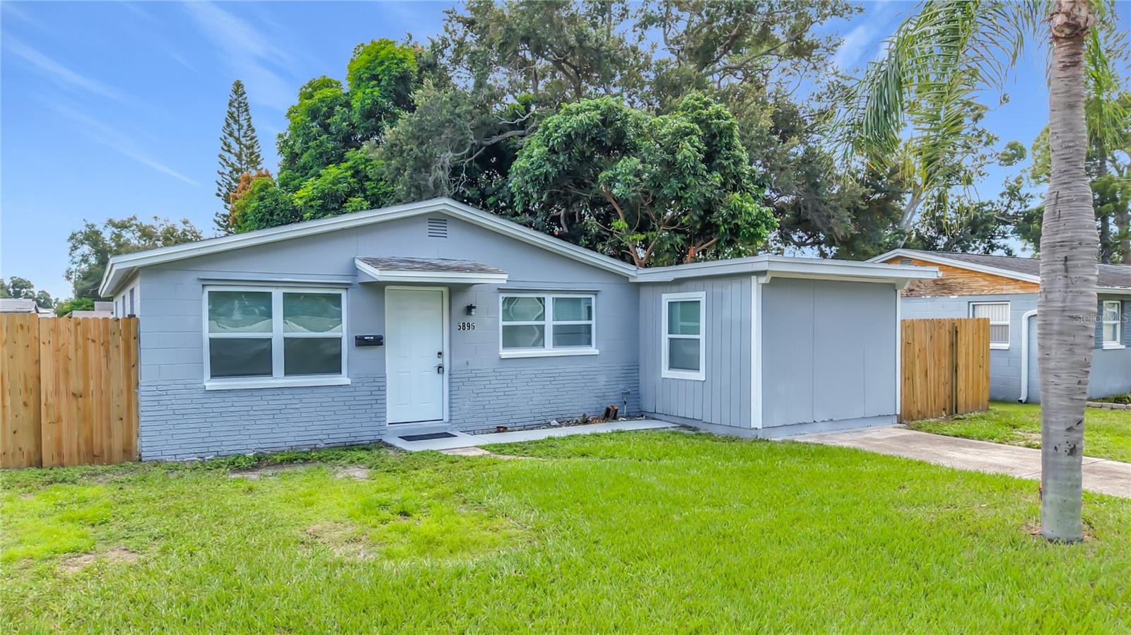 5896 92ND AVE N
