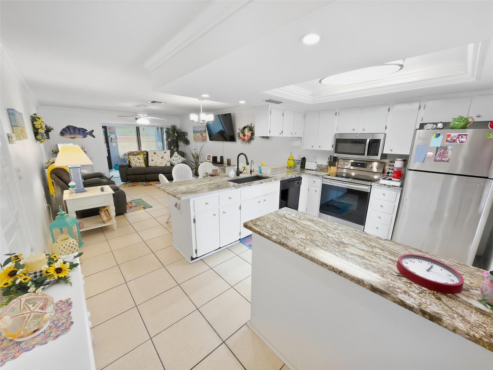 7319 GREYSTONE DR