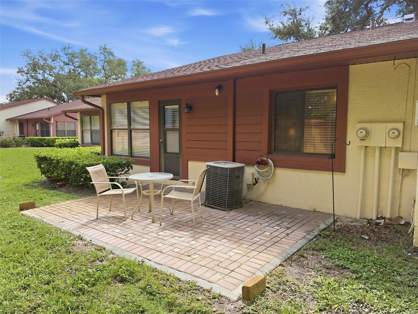 7319 GREYSTONE DR