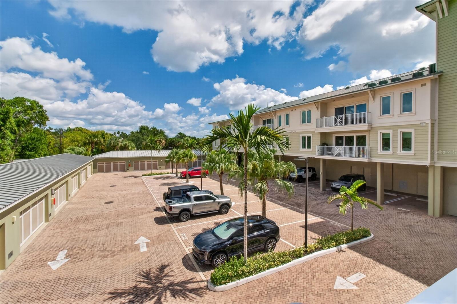 200 MAIN ST #202
