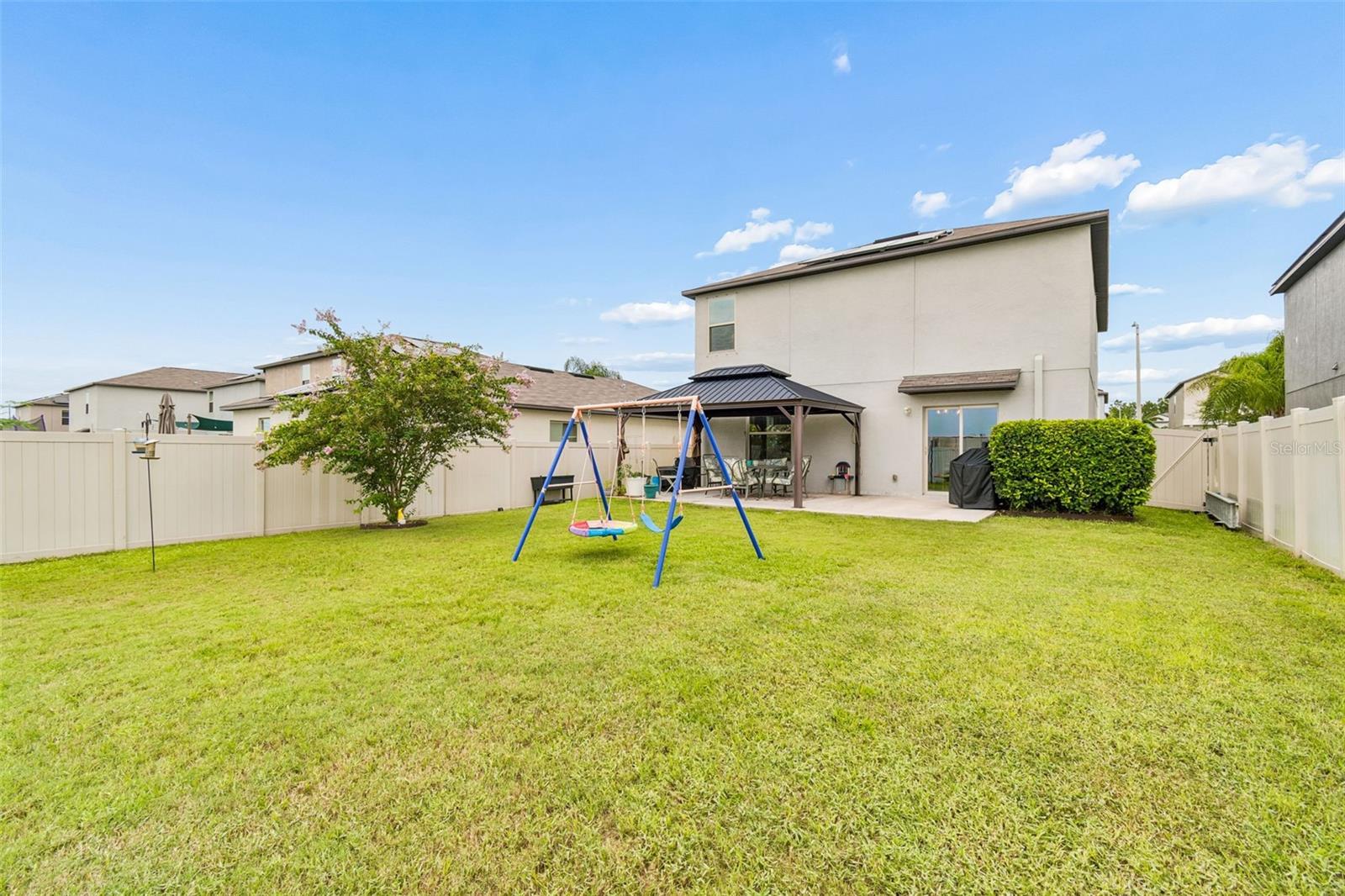 6108 SPRING CRAYFISH AVE