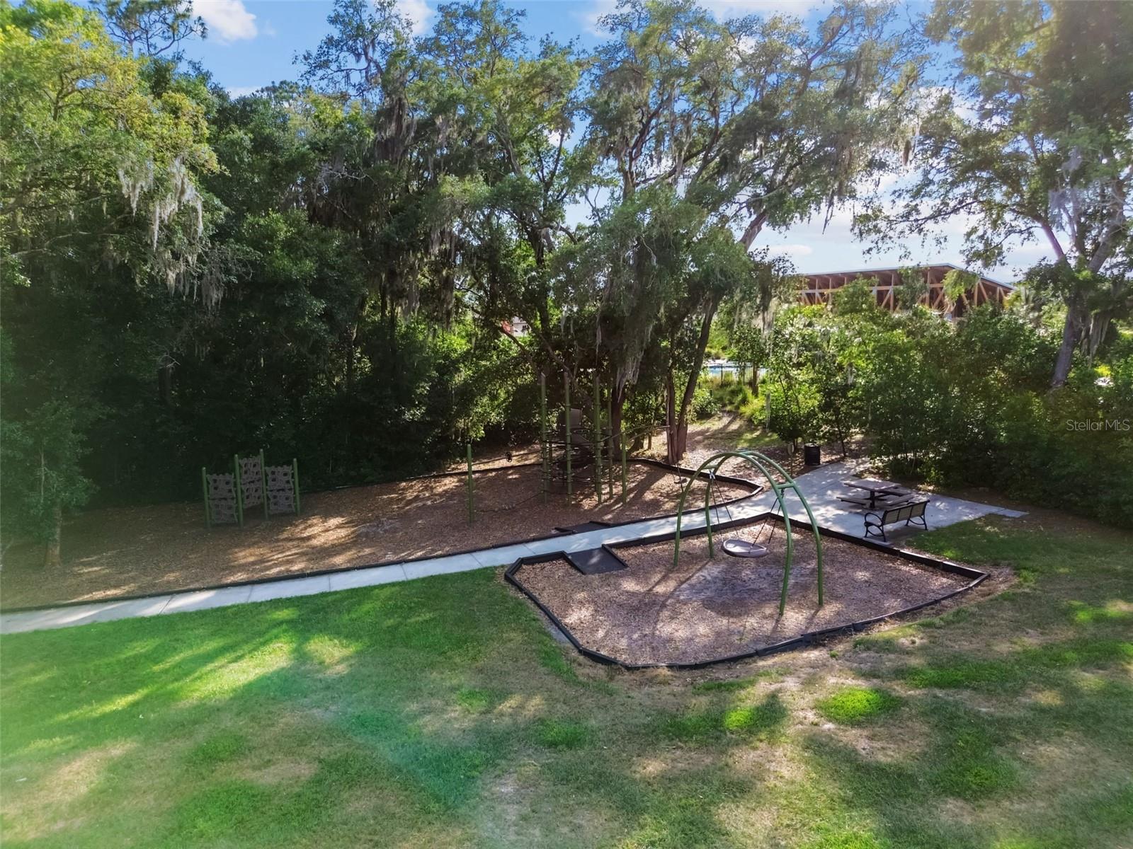 6108 SPRING CRAYFISH AVE