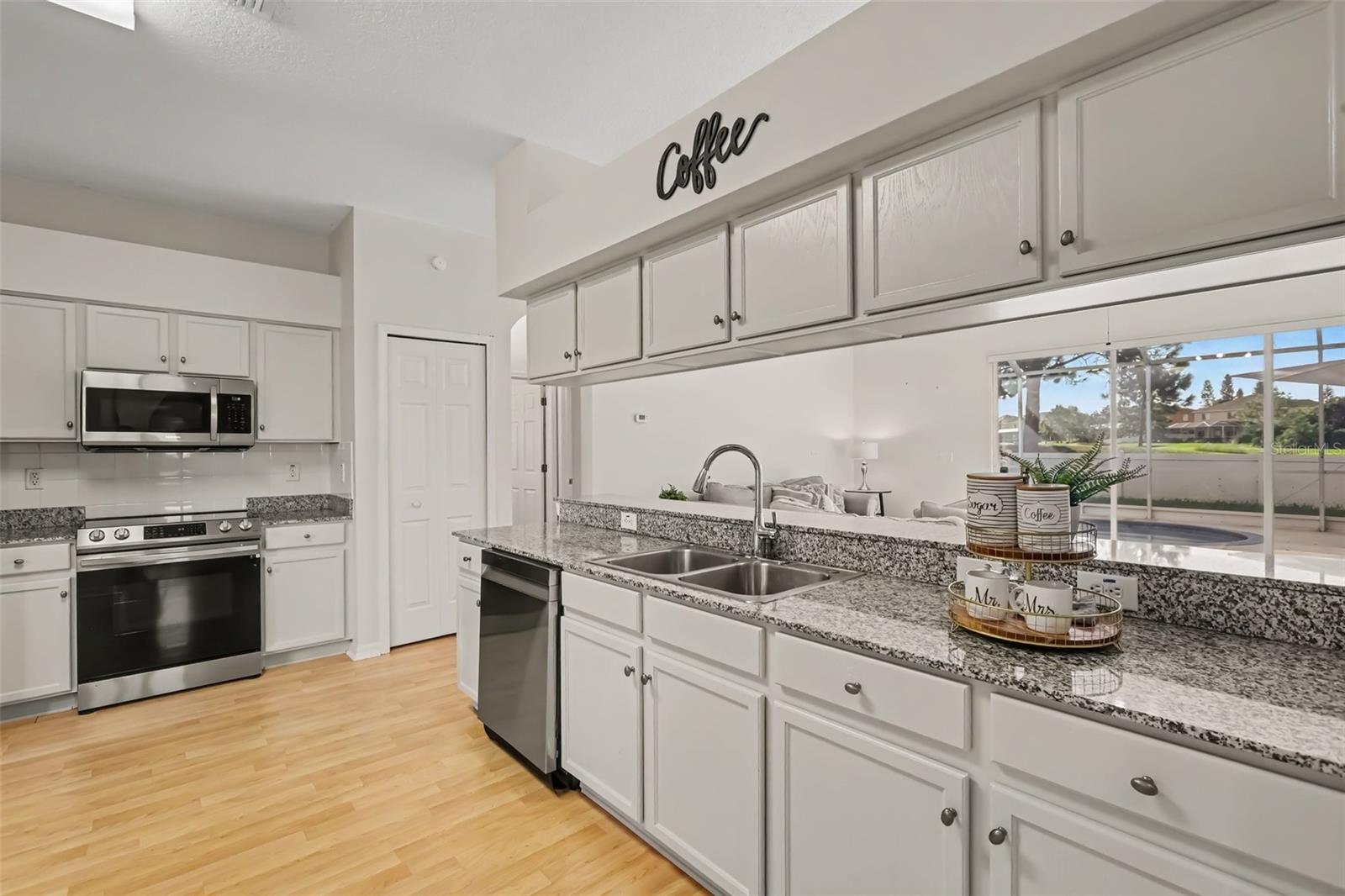10905 HOFFNER EDGE DR