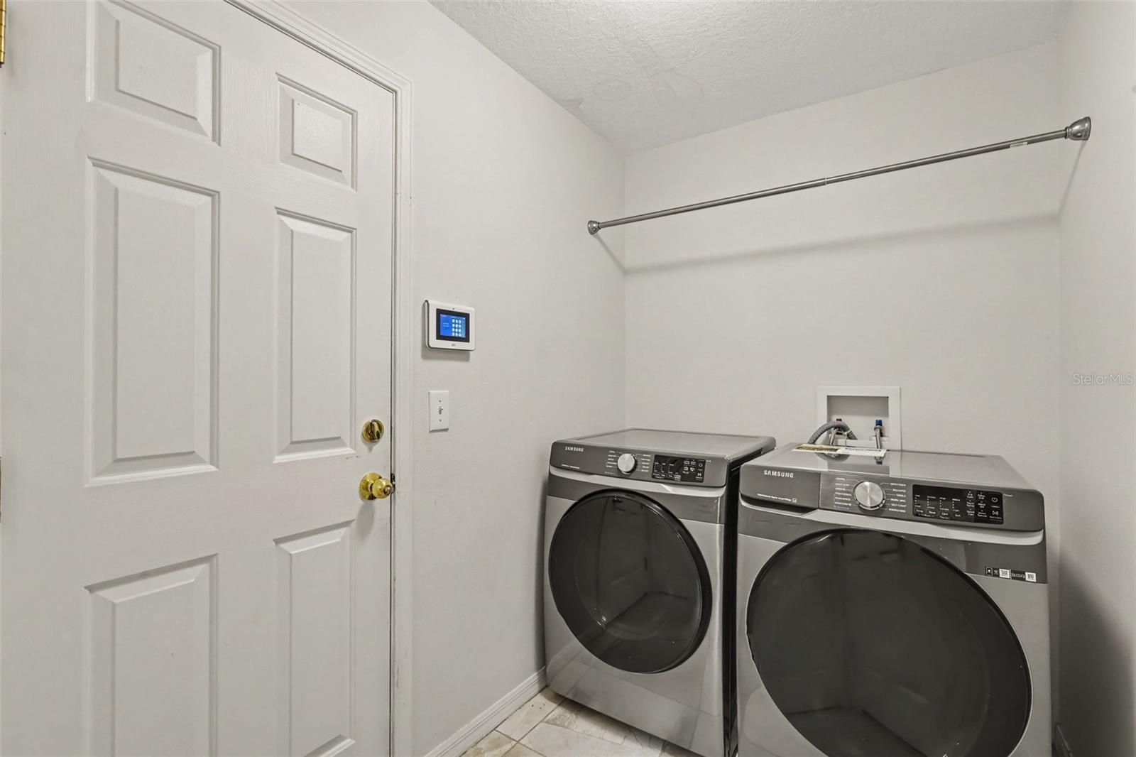 10905 HOFFNER EDGE DR