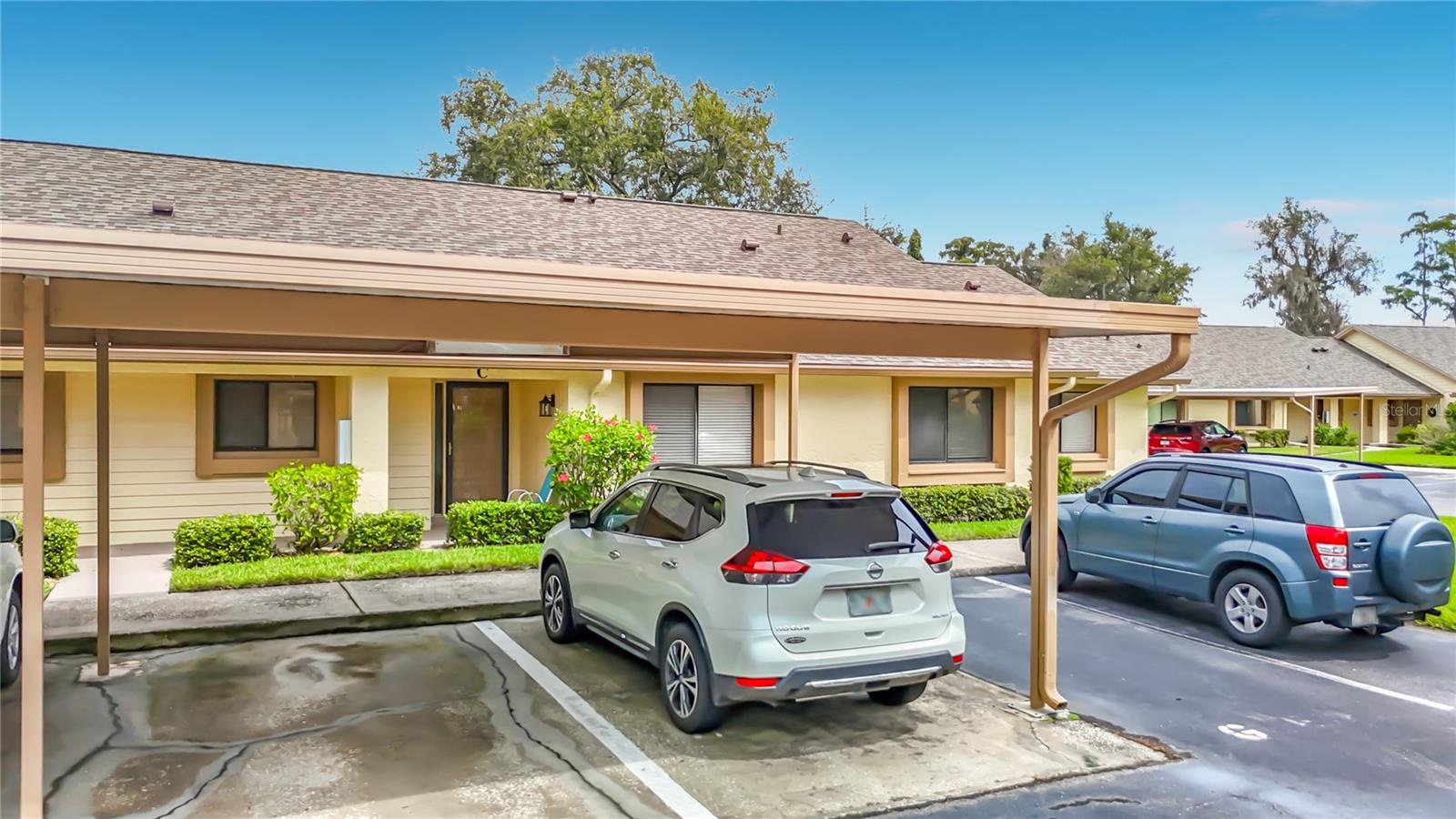 2546 OAKLEAF LN #35C