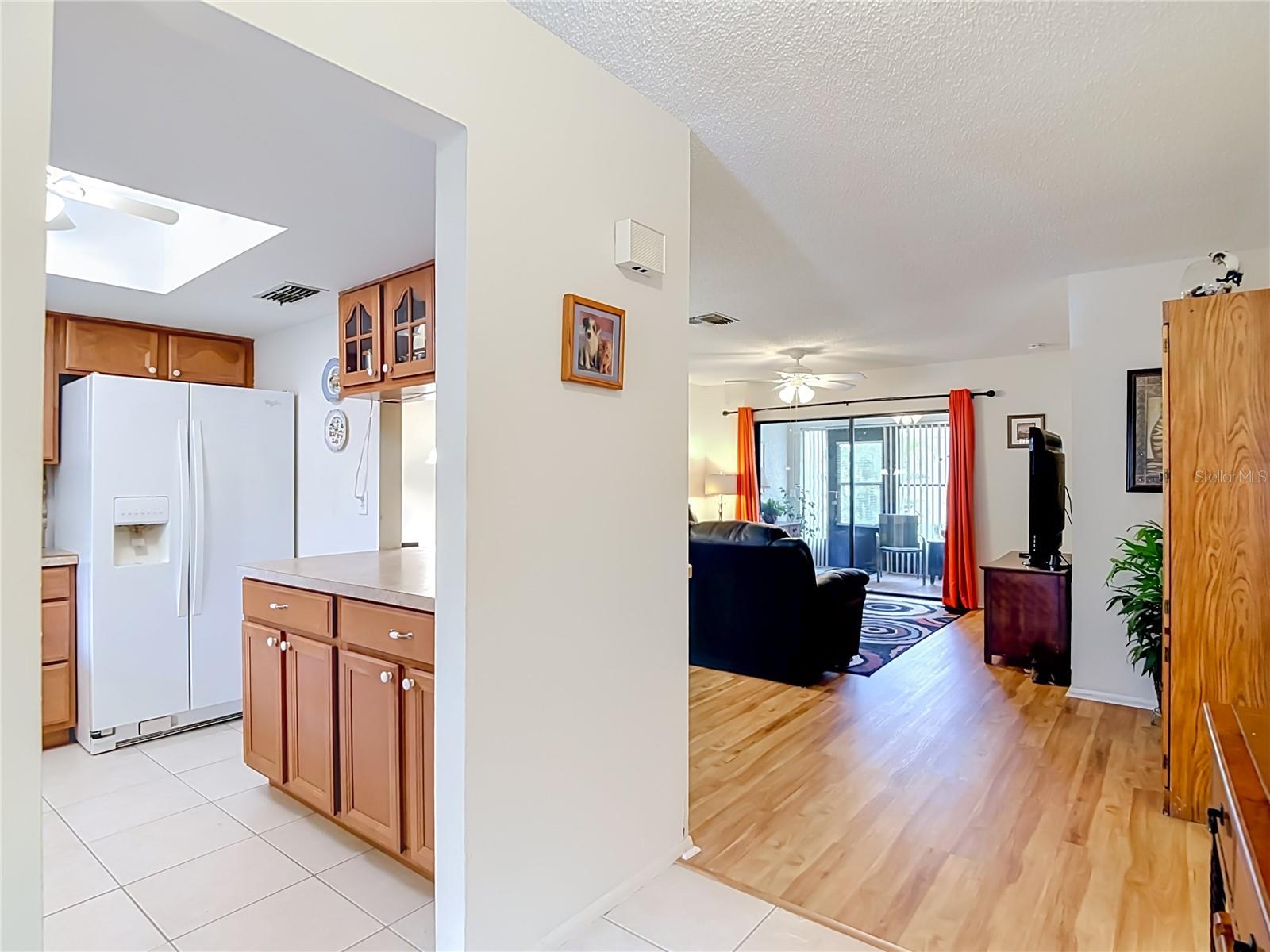 2546 OAKLEAF LN #35C