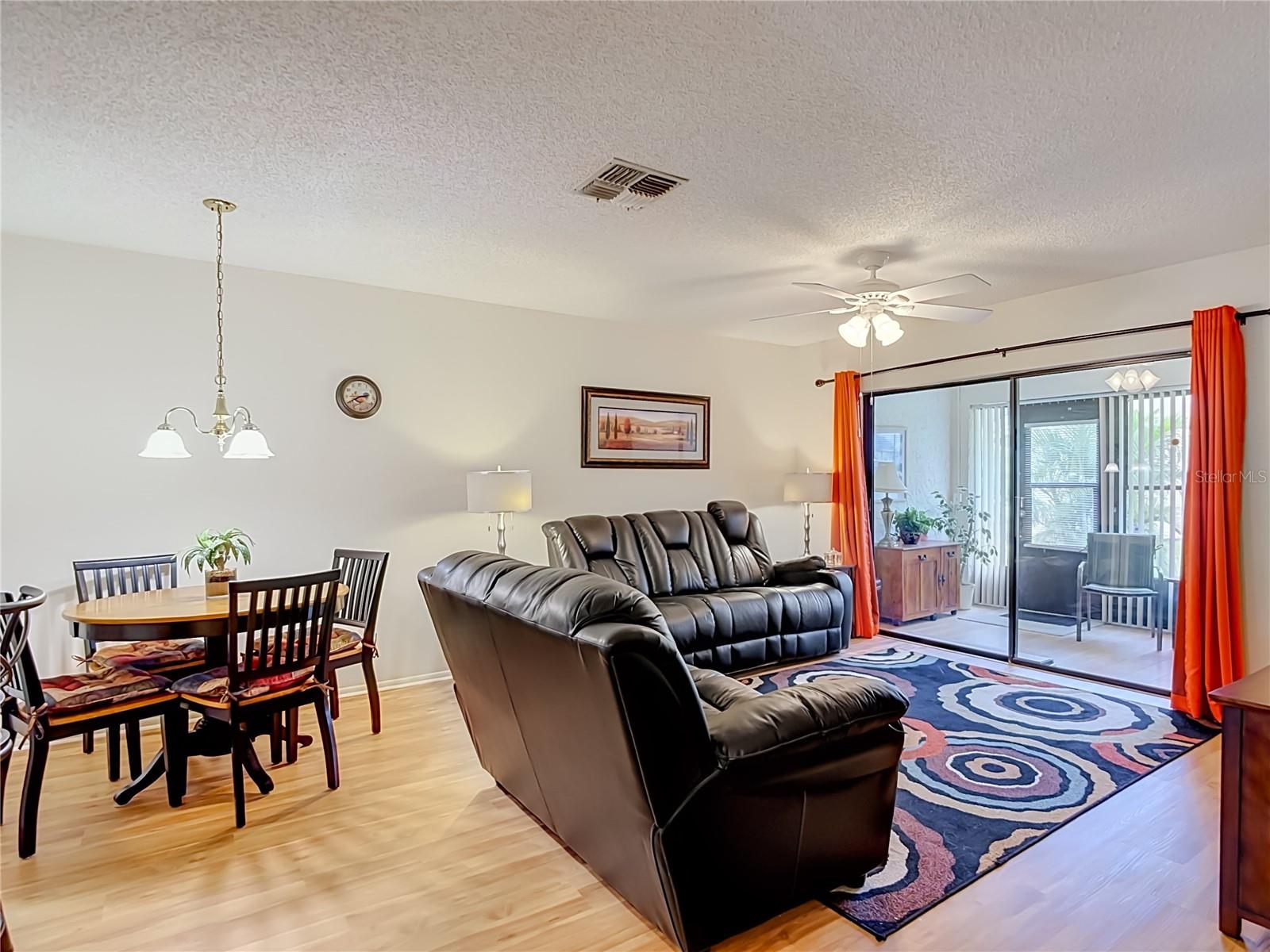 2546 OAKLEAF LN #35C
