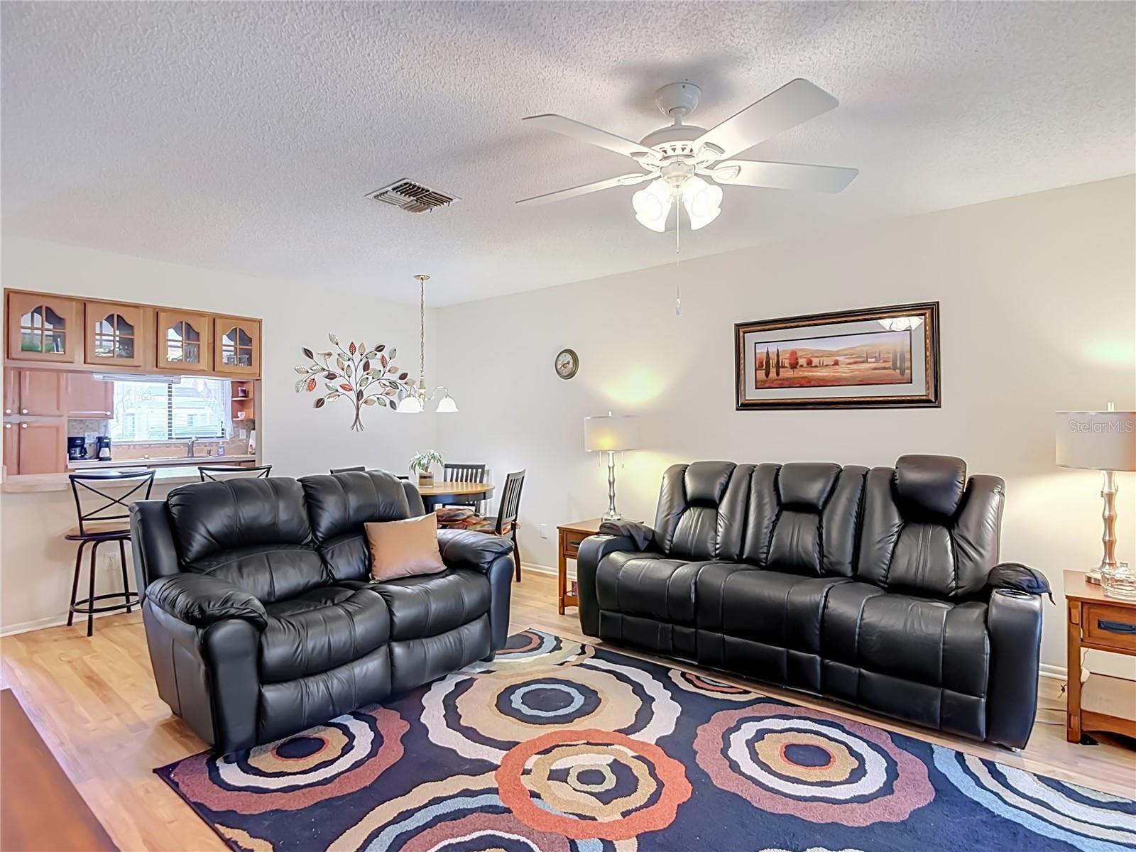 2546 OAKLEAF LN #35C