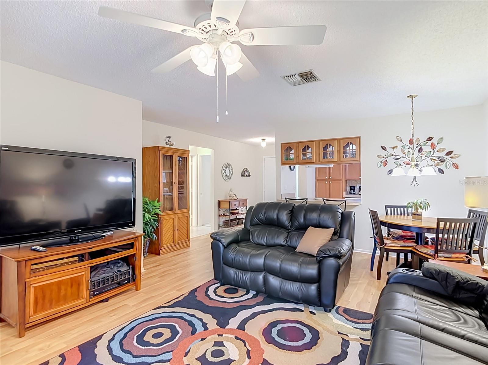 2546 OAKLEAF LN #35C