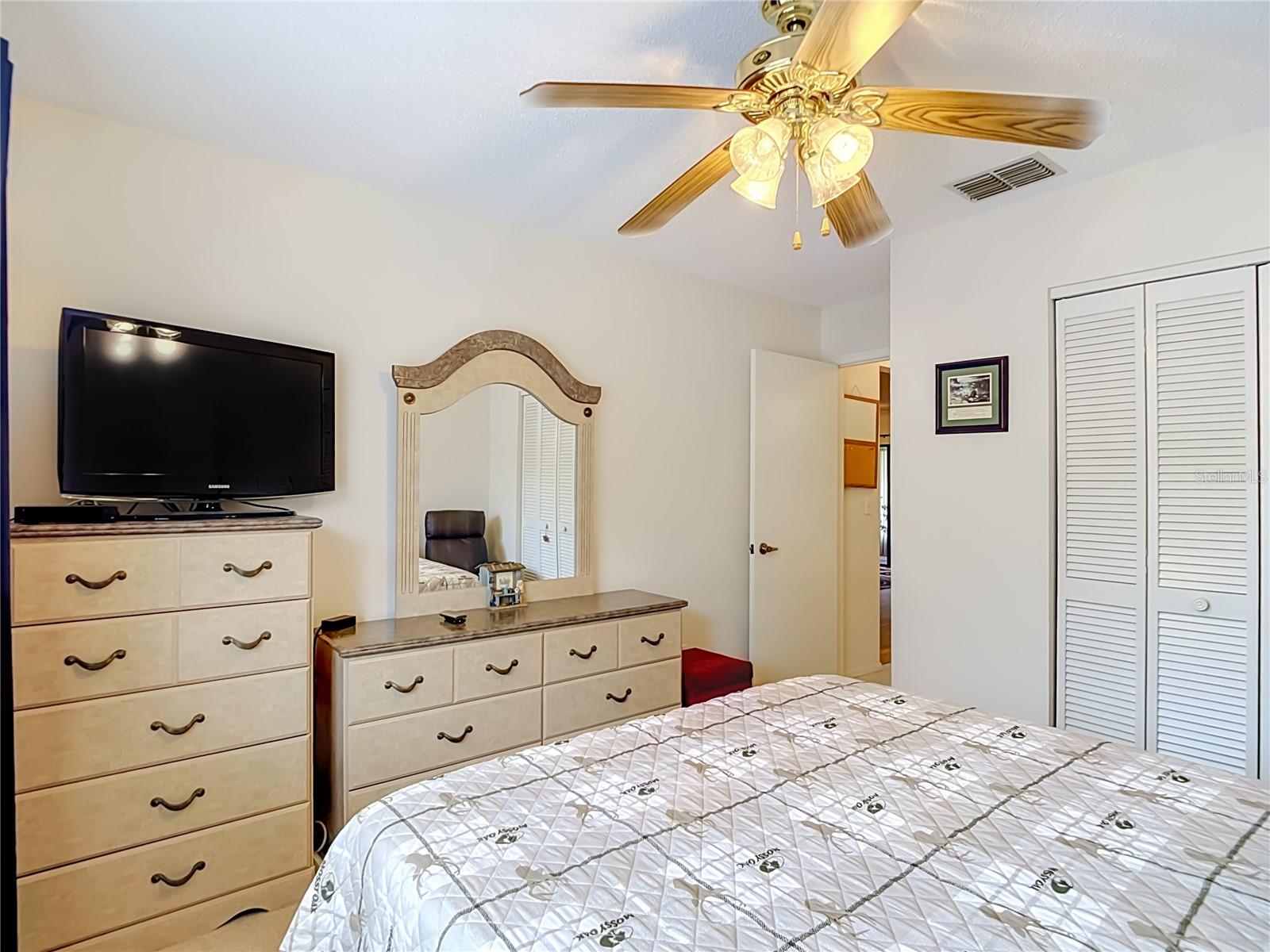 2546 OAKLEAF LN #35C