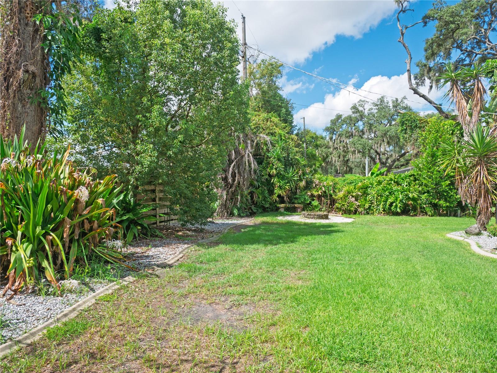 615 VALLE VISTA DR