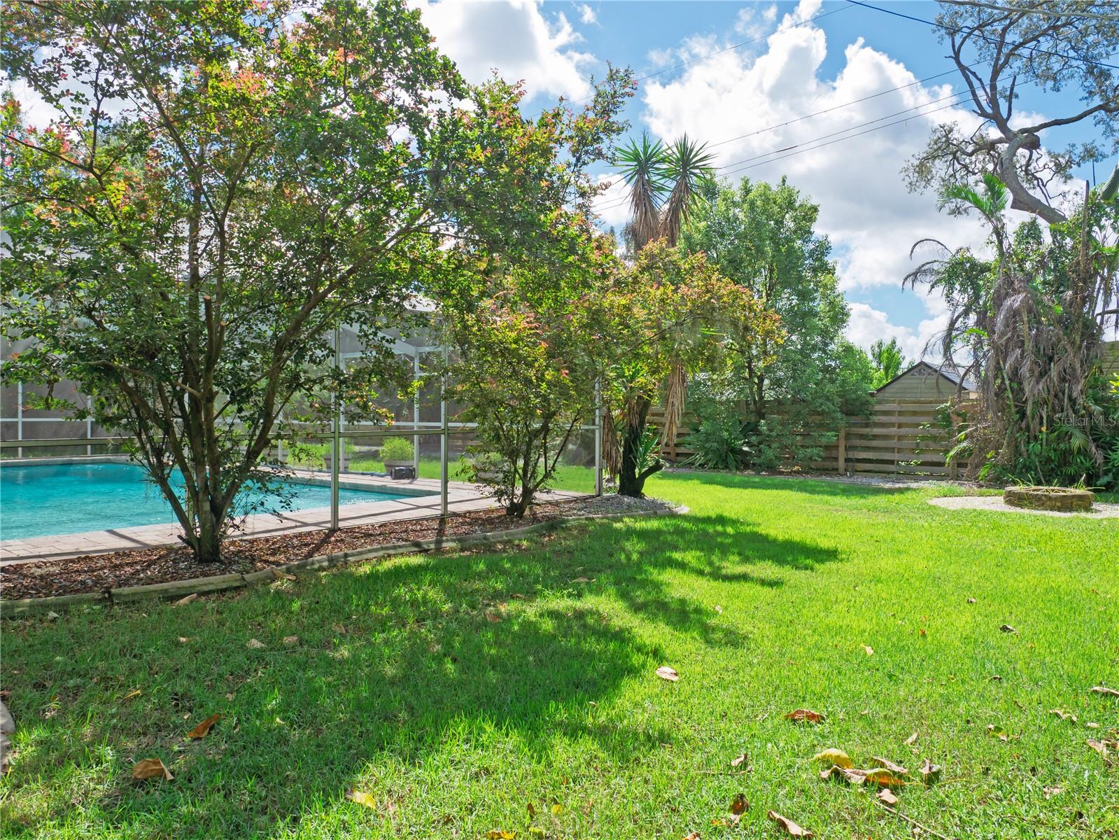 615 VALLE VISTA DR