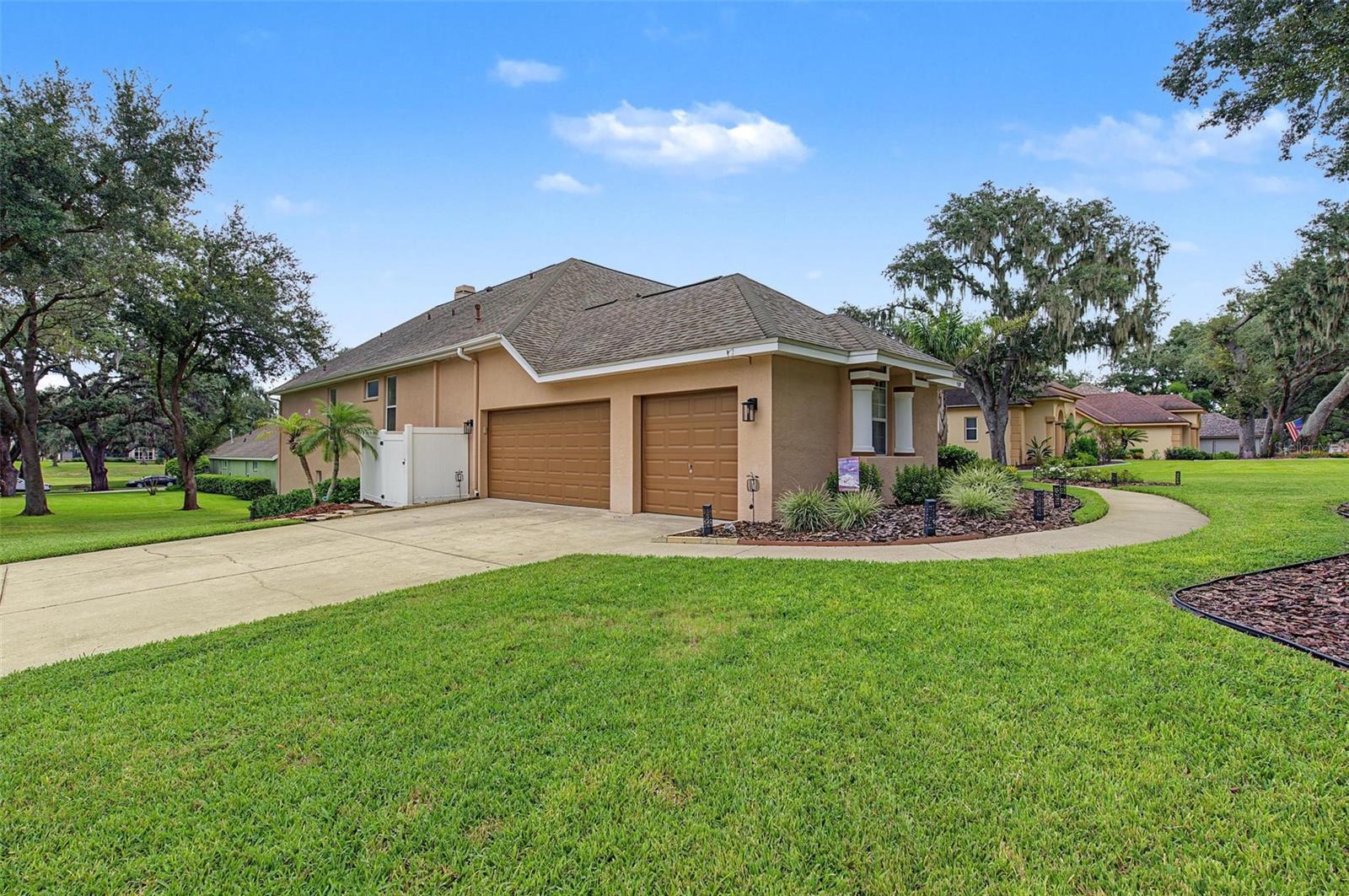 5109 SYLVAN OAKS DR