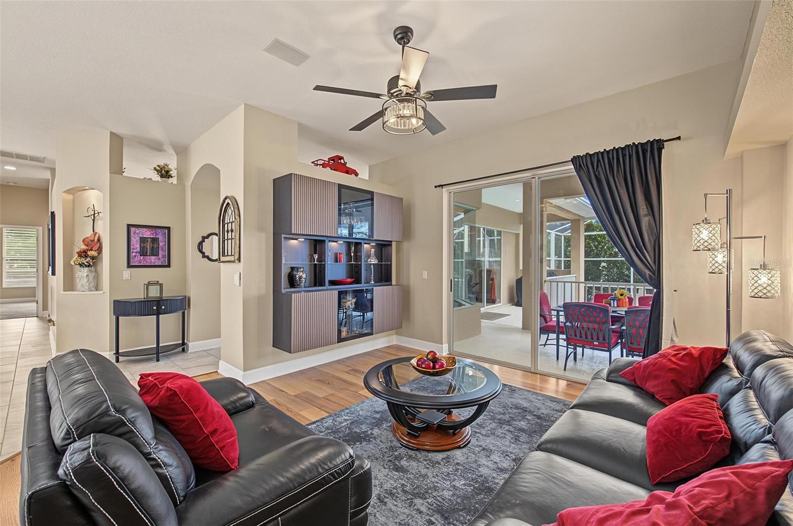 5109 SYLVAN OAKS DR