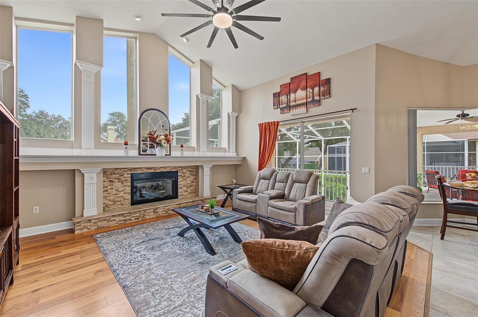 5109 SYLVAN OAKS DR