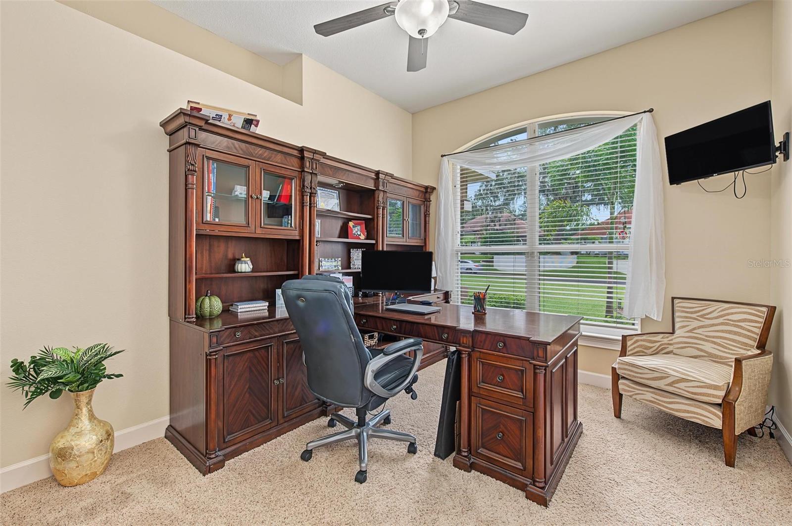 5109 SYLVAN OAKS DR