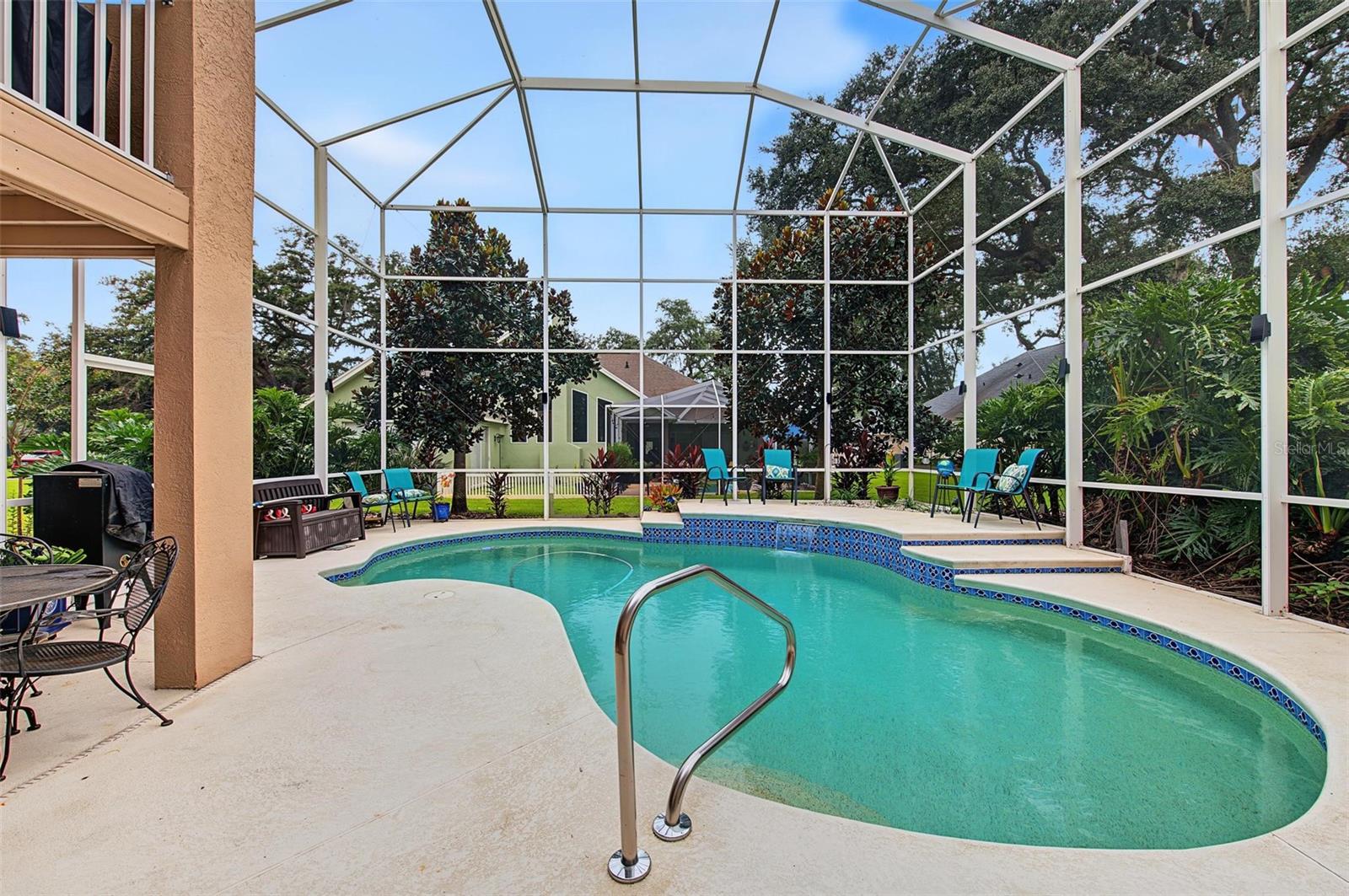 5109 SYLVAN OAKS DR