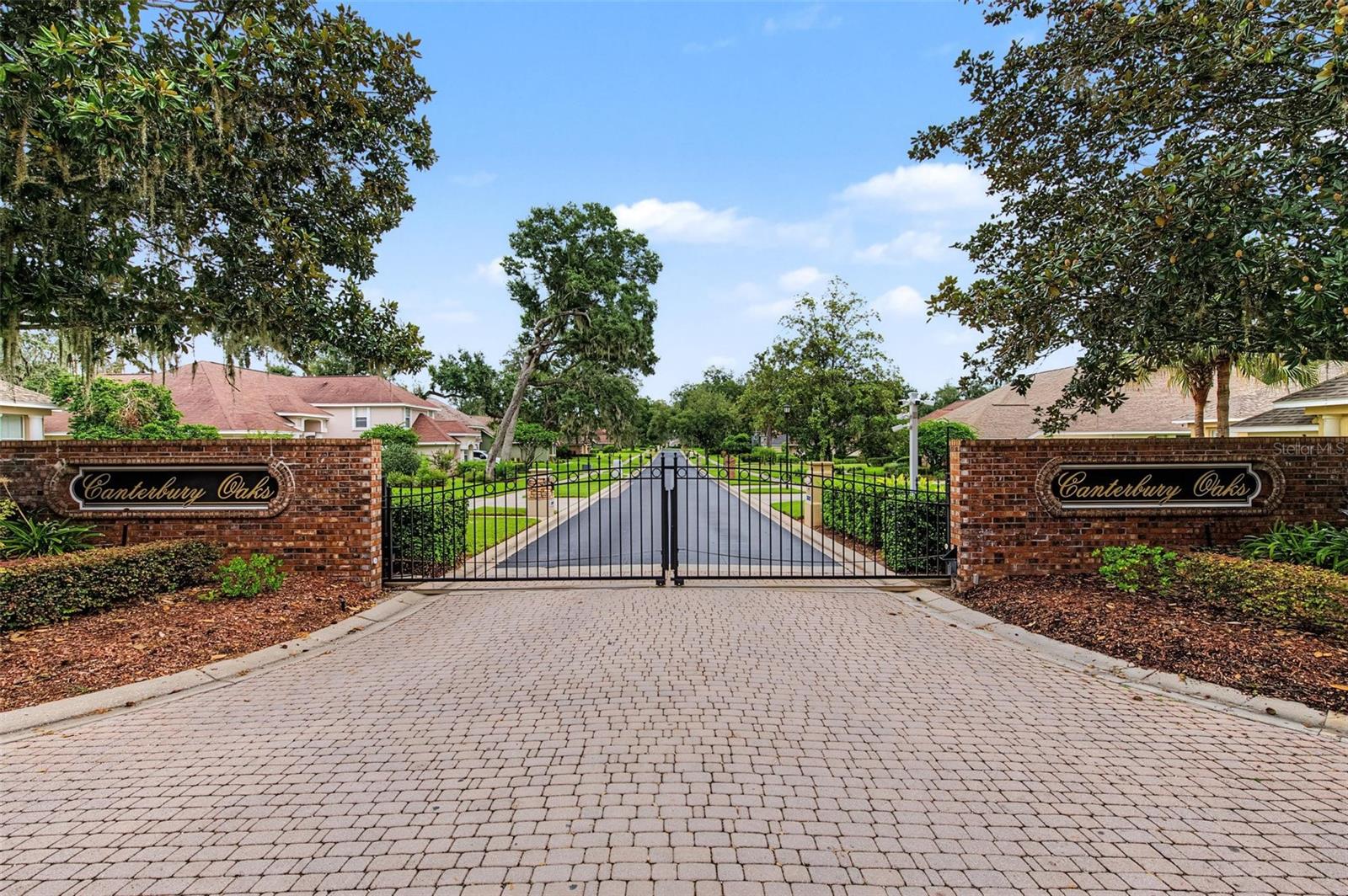 5109 SYLVAN OAKS DR
