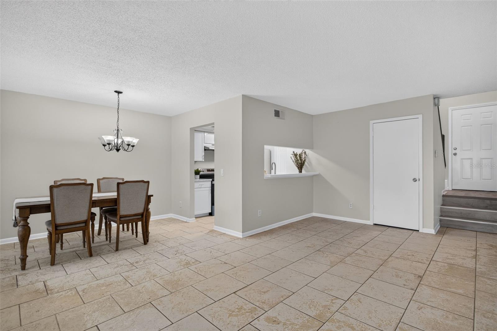 1316 MOUNTAINVIEW