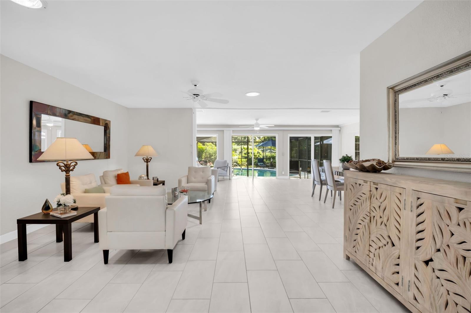 1309 GILLESPIE DR