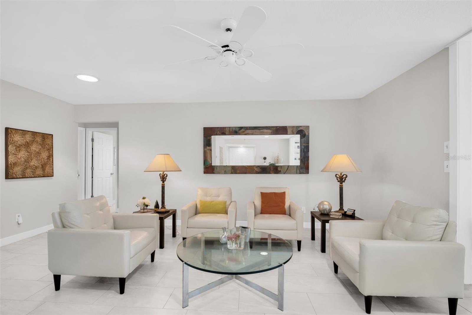 1309 GILLESPIE DR
