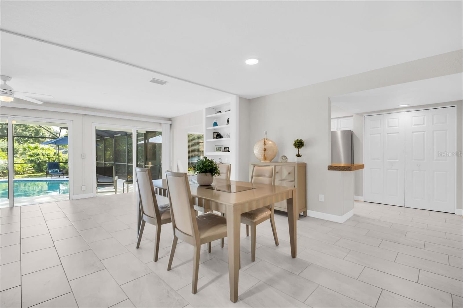 1309 GILLESPIE DR