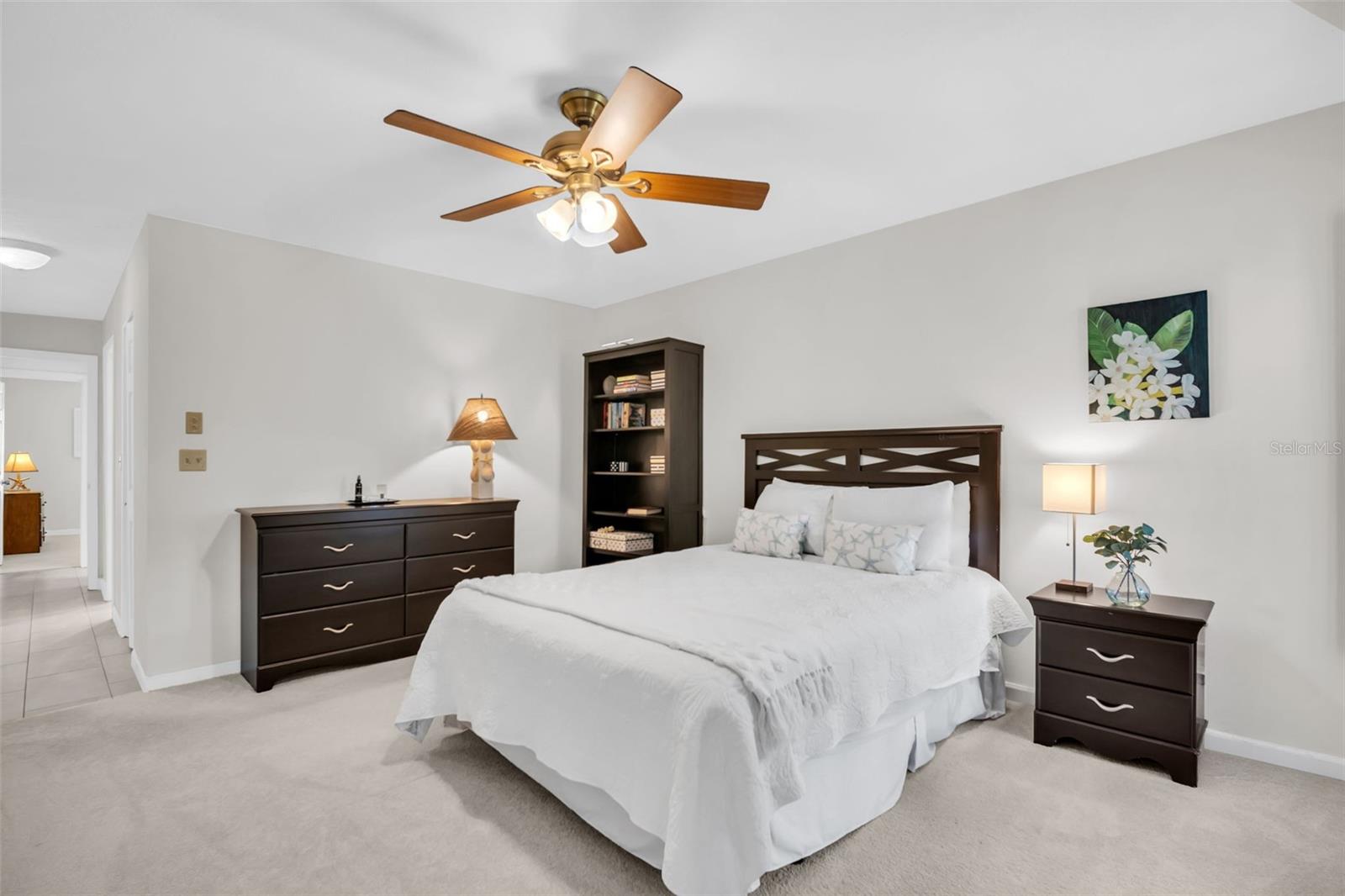 1309 GILLESPIE DR