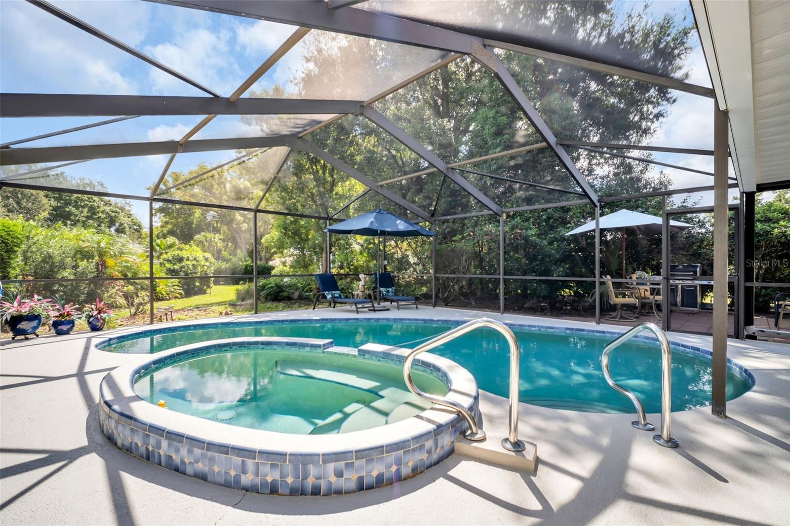 1309 GILLESPIE DR