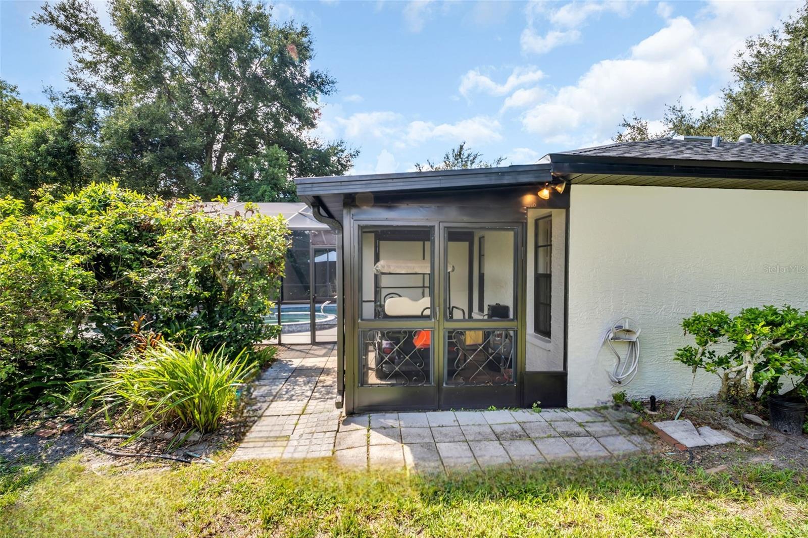1309 GILLESPIE DR