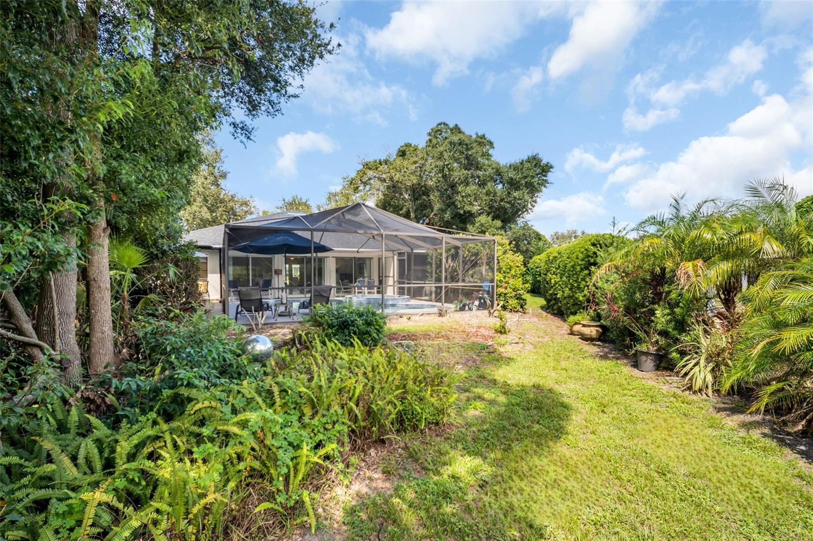 1309 GILLESPIE DR