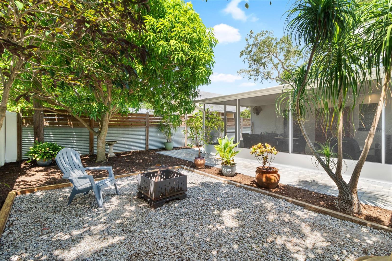 3004 W BAY VILLA AVE