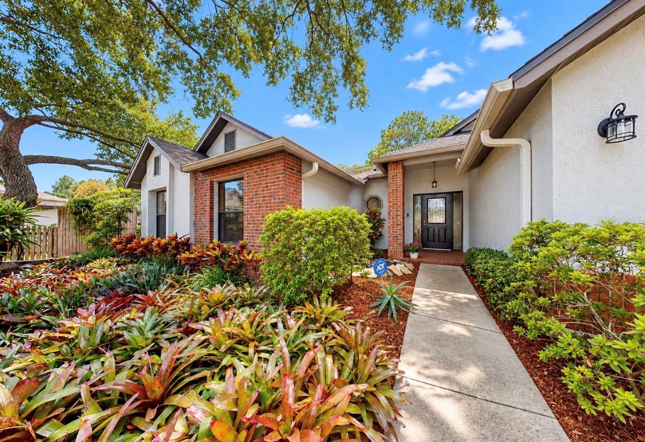 2216 LAKE BAY WAY
