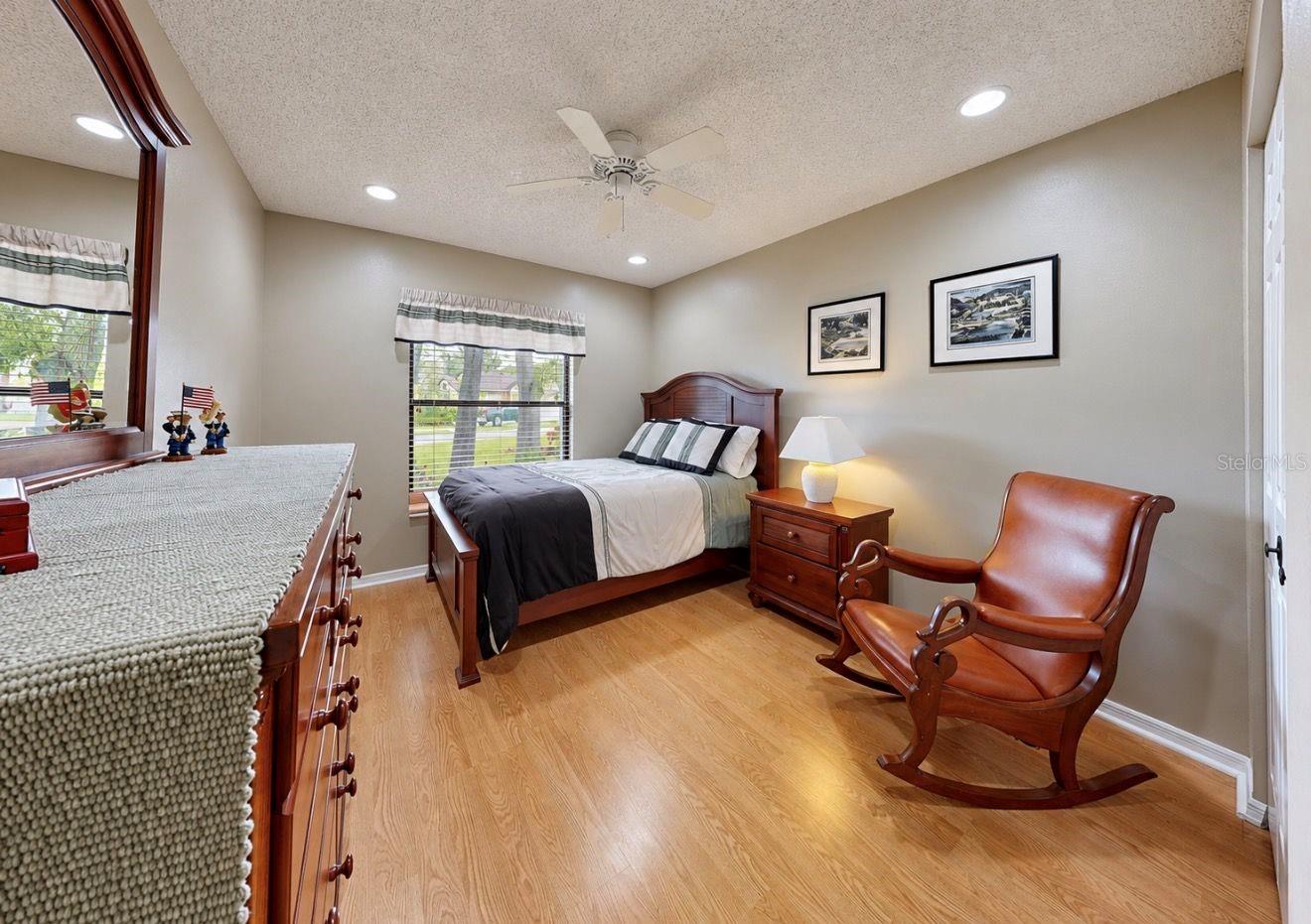 2216 LAKE BAY WAY