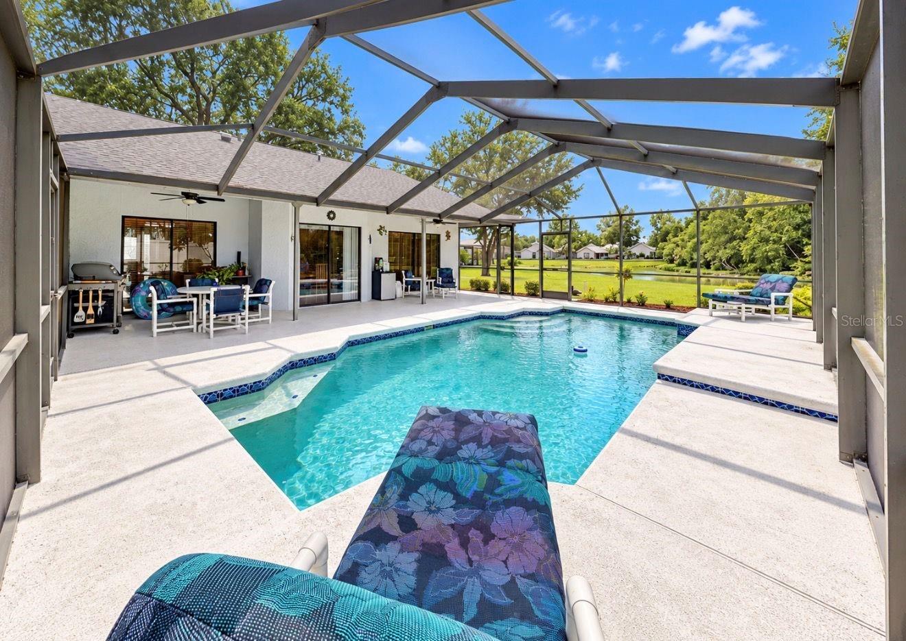 2216 LAKE BAY WAY