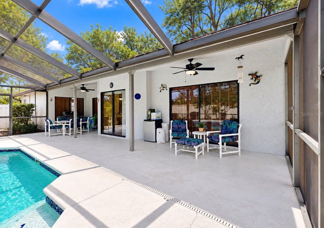 2216 LAKE BAY WAY