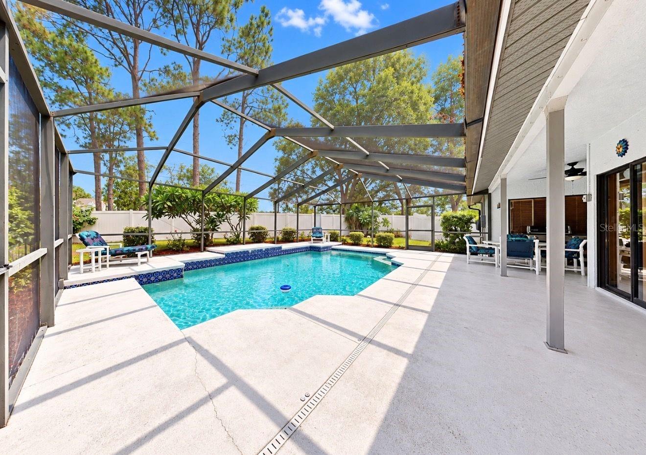 2216 LAKE BAY WAY