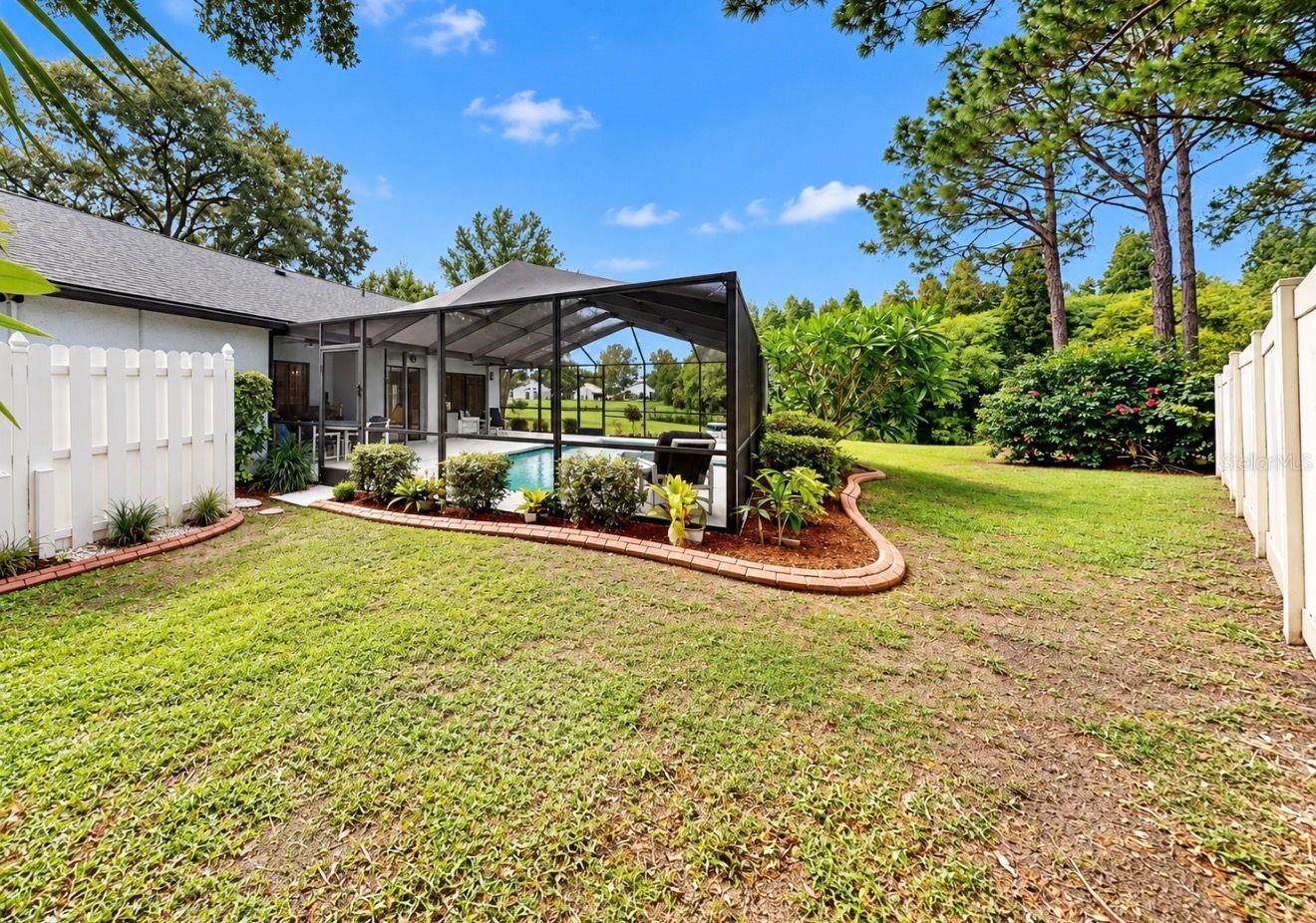 2216 LAKE BAY WAY
