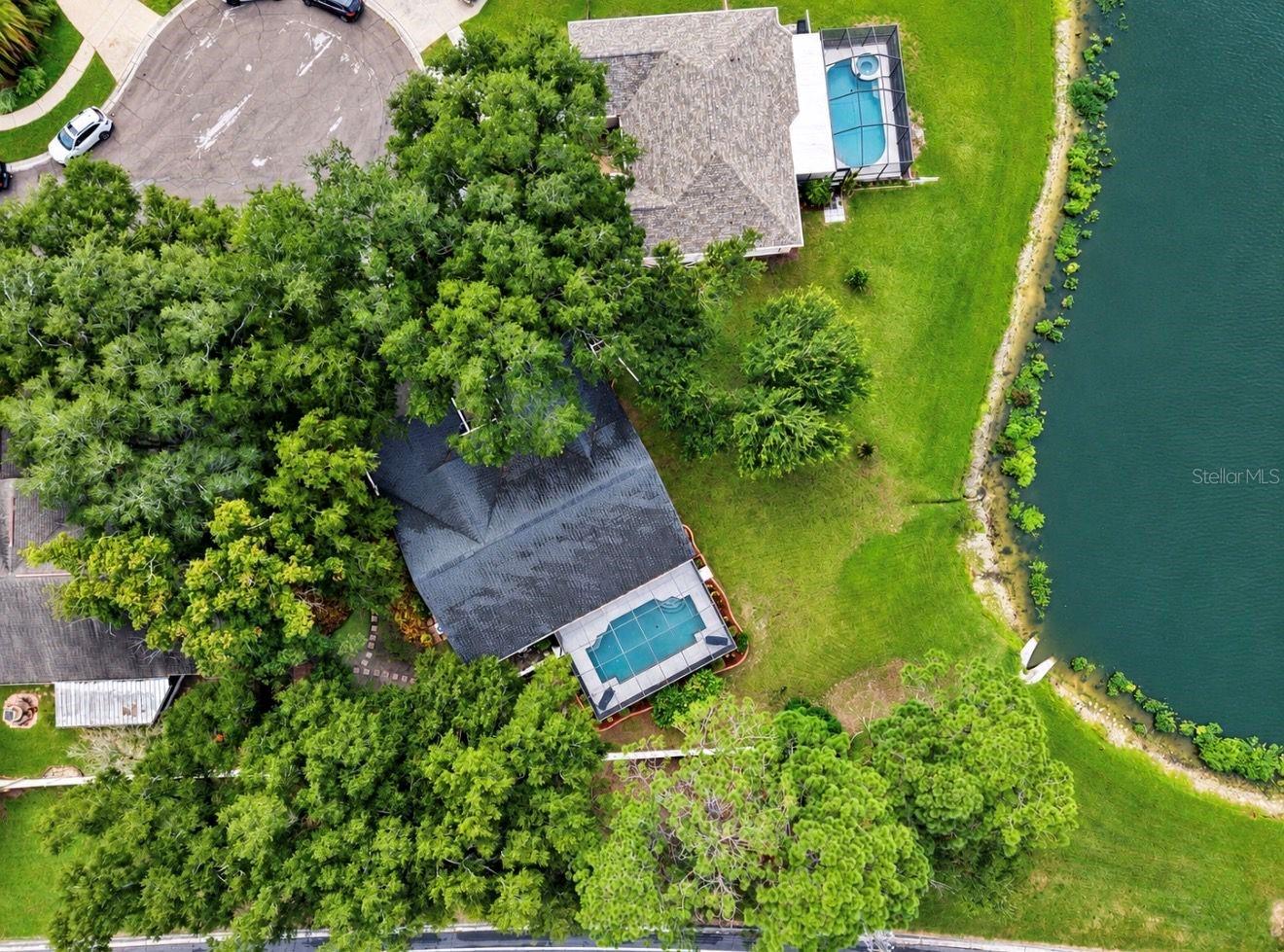 2216 LAKE BAY WAY