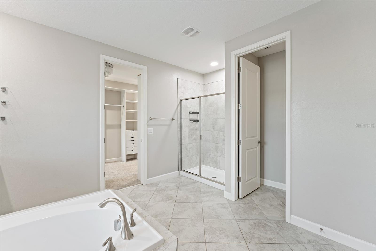 3123 HILLIARD DR