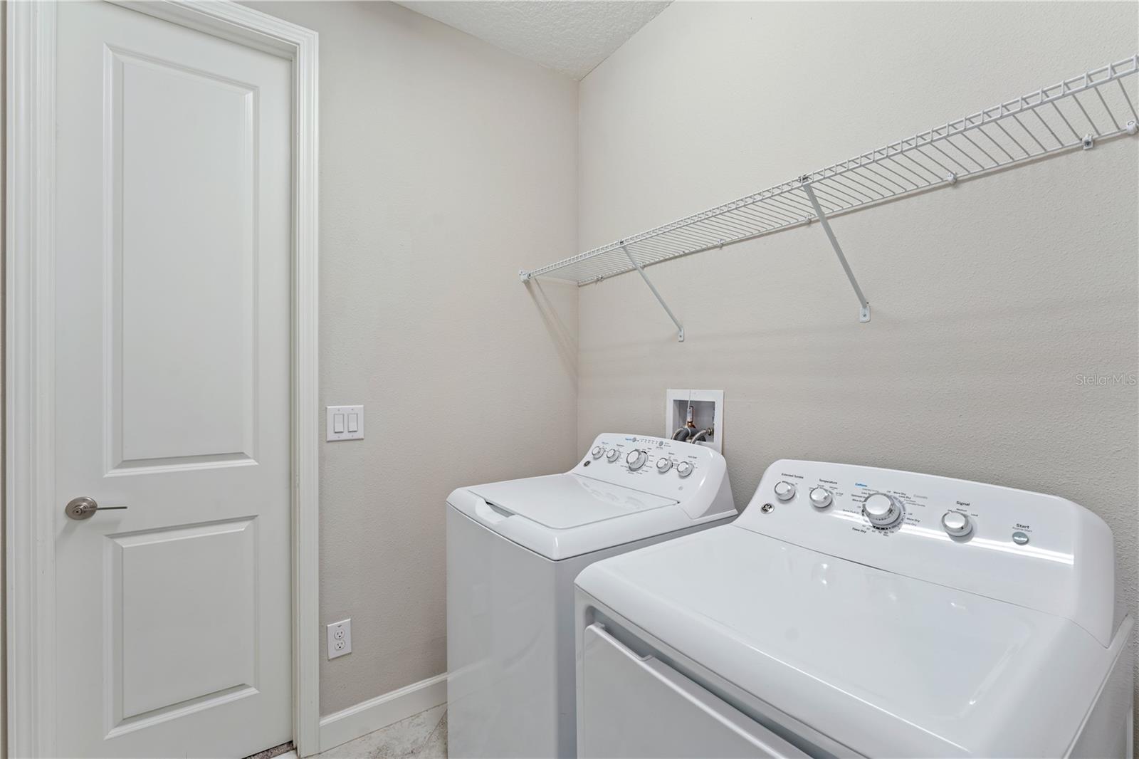 3123 HILLIARD DR