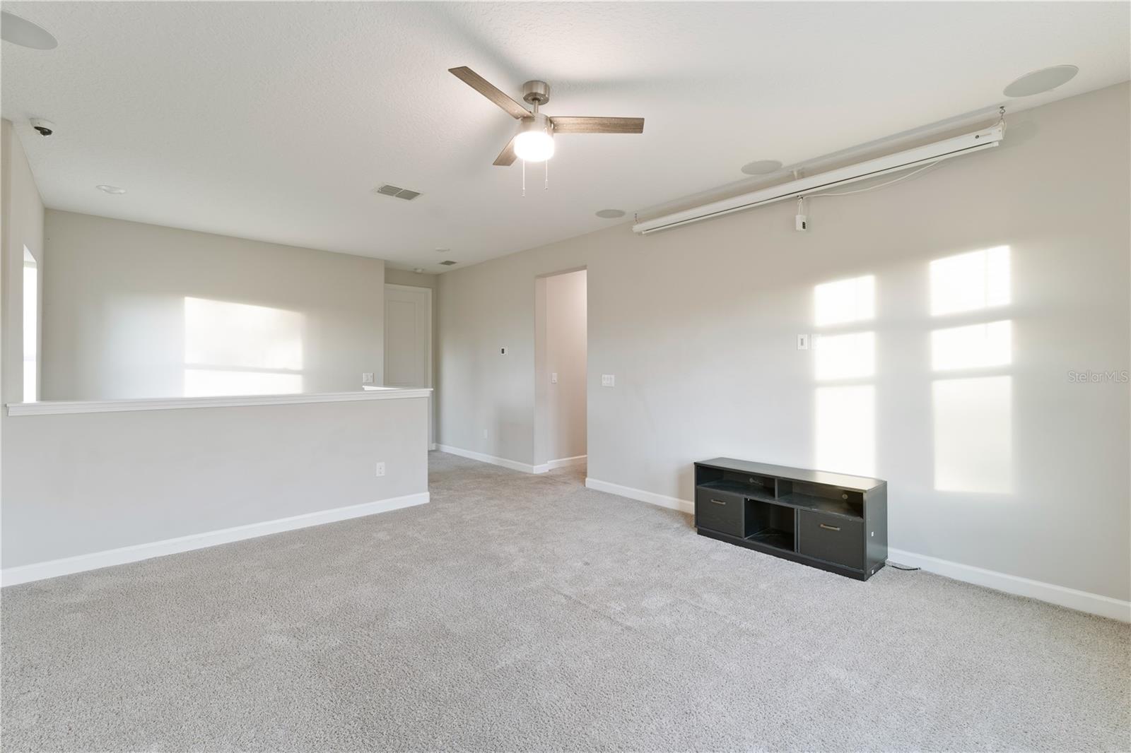 3123 HILLIARD DR