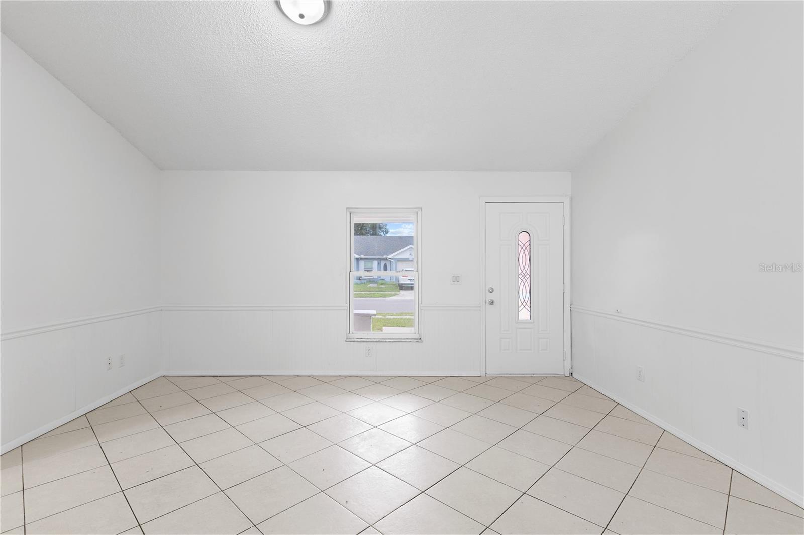 8221 AUTUMN OAK AVE