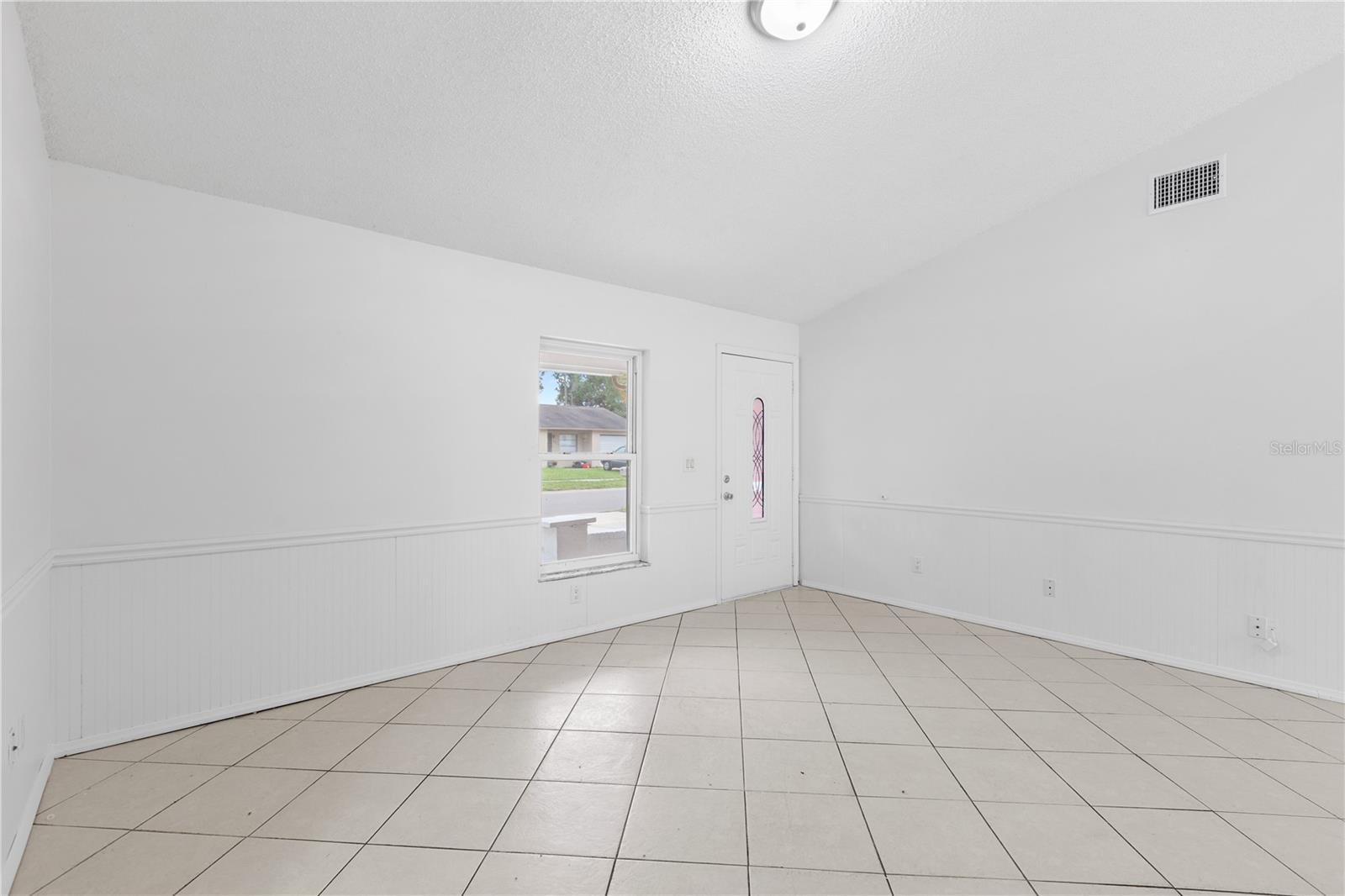 8221 AUTUMN OAK AVE